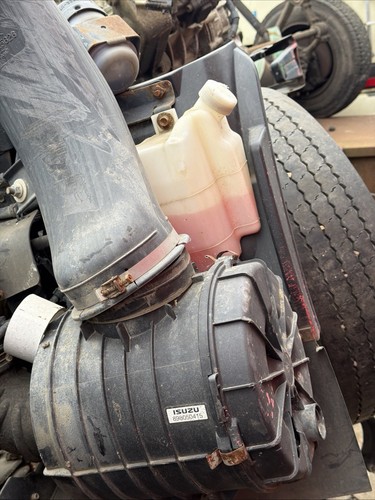 Isuzu nkr n75 - coolant, bottle