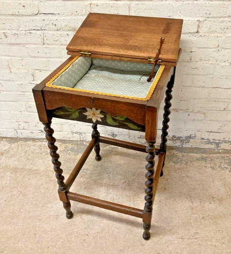 Antique oak hand - hand, work
