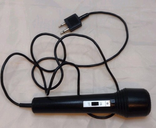 Sanyo dynamic microphone - microphone,