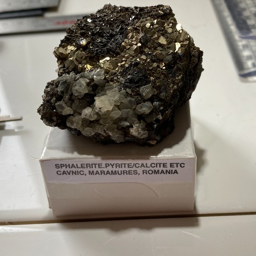 Sphalerite pyrite quartz from - sphalerite/pyrite/quartz,