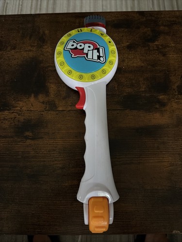 2017 hasbro bop handheld - bop, it