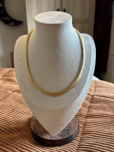 Vintage gold toned cleopatra - vintage,