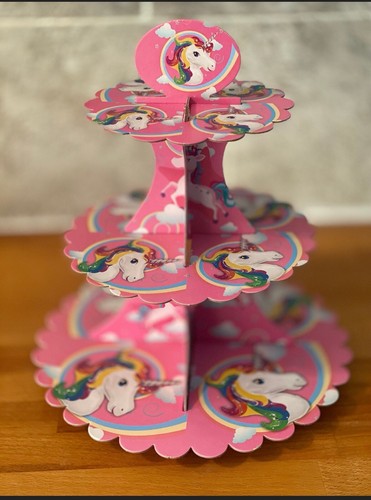 Pink unicorn rainbow cardboard - pink,