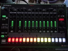 Roland  TR8  Rhythm Performer