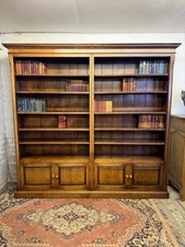Superb large open - superb, bookcase