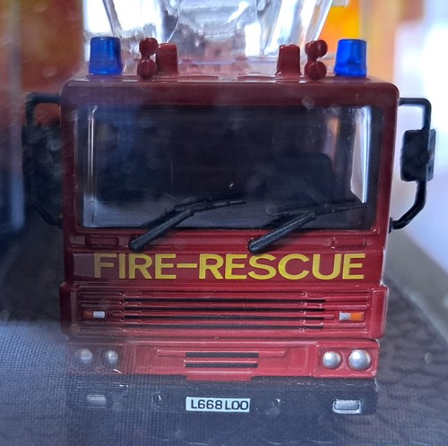 Atlas dennis rs fire - dennis,