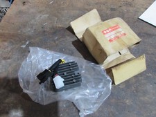 NOS SUZUKI LS650 SV650 S40 BOULEVARD VOLTAGE RECTIFIER 32800-24B00