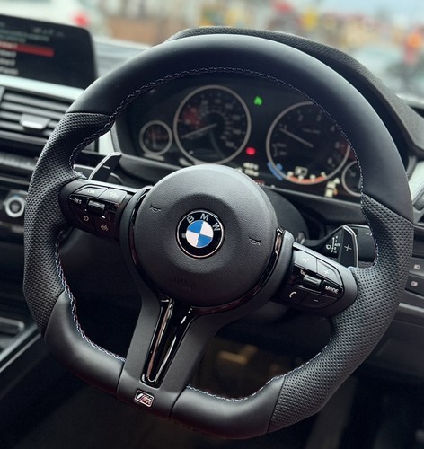 Flat bottom steering wheel - flat,