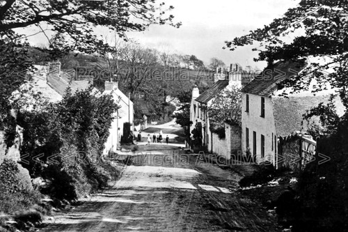 Sxx entrance laugharne - entrance, to