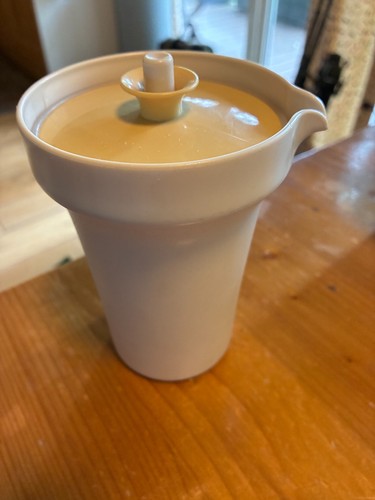Tupperware vintage cream - vintage,