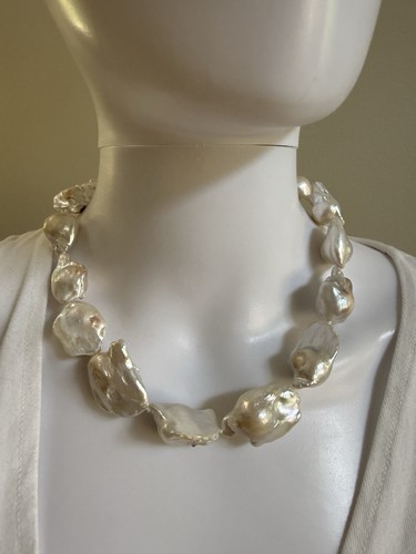 Large baroque pearl knotted - baroque,