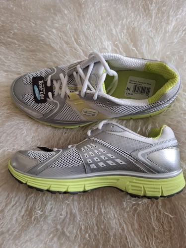 Bnwt skechers tone - skechers, size