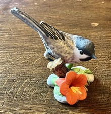 Black Capped Chickadee Franklin Mint Porcelain 1986. IN PERFECT CONDITION