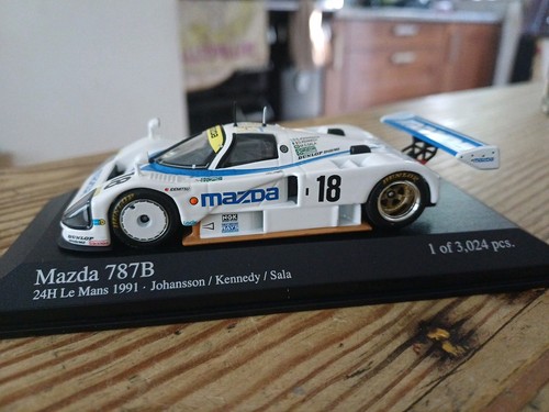 Minichamps 400 911618 - , le