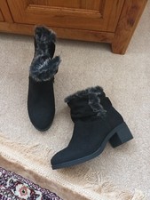 Dorothy Perkins Wide Fit Faux Suede Fur Trim Black Ankle Boots. Used
