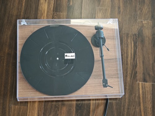 Pro ject walnut turntable - walnut,