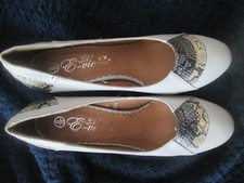EVIE LIGHT GREY/SNAKE SKIN SIZE 6/39  3 1/2"  HEEL SHOES