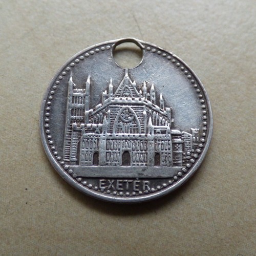 Exeter small medal pendant - small,