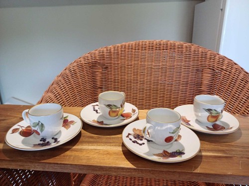 Royal worcester evesham - worcester, ~