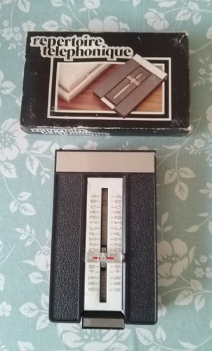 Vintage retro telephone - vintage/retro,