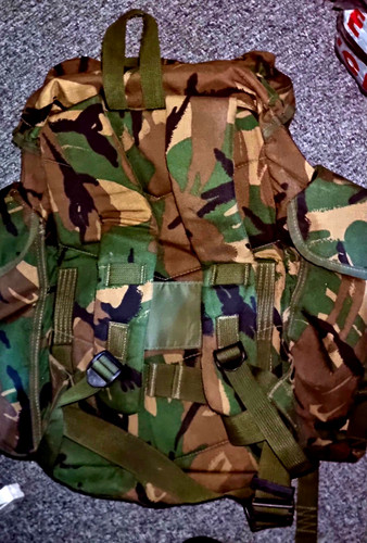 Camouflage military surplus - camouflage,