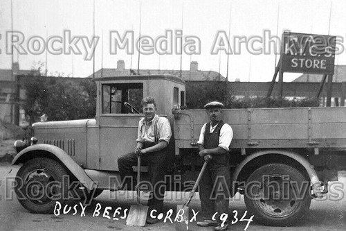 Ckj two workmen - two, tipper