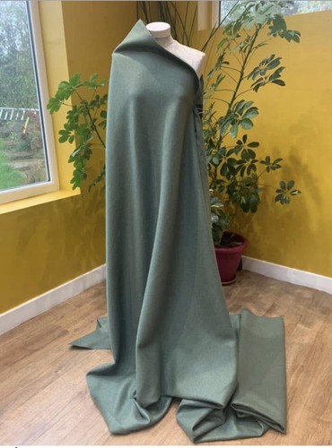 100 pure wool sage green - 8m,