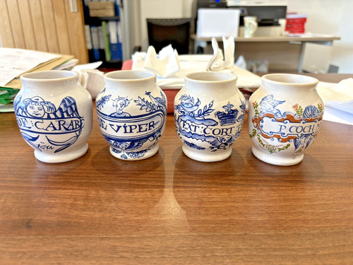 Different vintage royal - different,