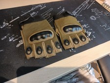 Tactical (Tacticool) Gloves, Small, Shooting, Airsoft, Hunting, Green & Black