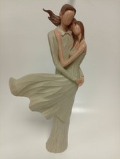 The Leonardo Collection Romantic Couple Figurine in Embrace - Preowned 40cm