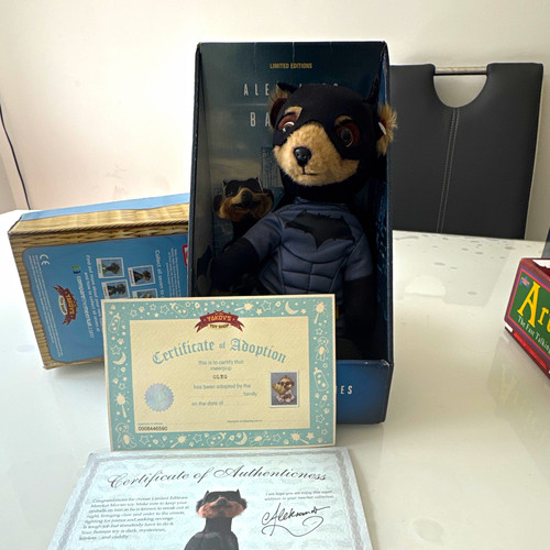 Limited edition batman meerkat - batman,