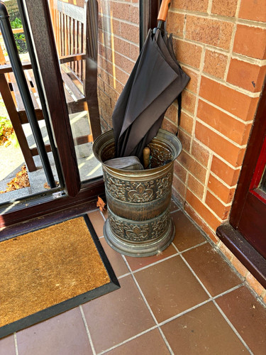 Round metal umbrella stand - metal,