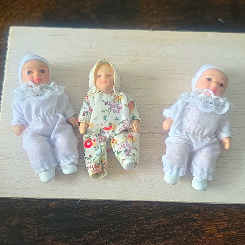 Miniature dollhouse baby - 1:12,