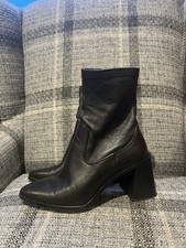 Zara women’s black sock