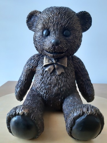 Teddy bear sculpture - bear,