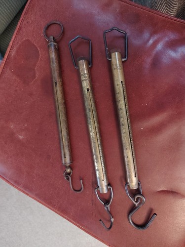 Brass spring balances - , vintage
