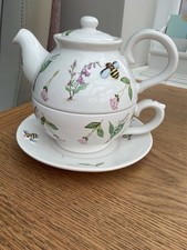 Tea for One Teapot decorates
