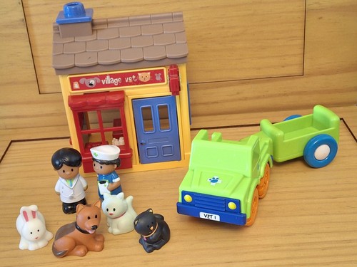 Elc happyland village vet - elc,