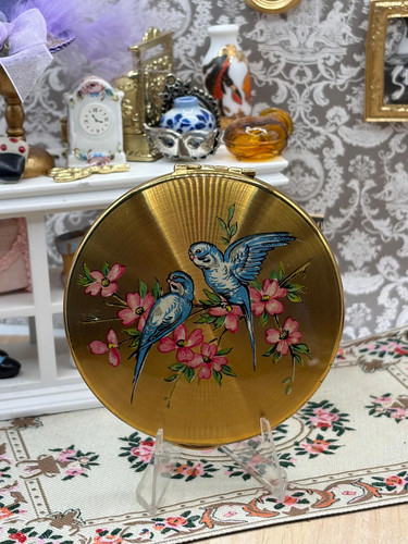 Vintage kigu powder compact - vintage,