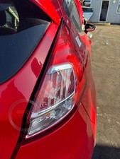 FORD FIESTA ZETEC S RED