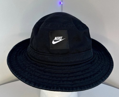 Nike sportswear club logo - nike,