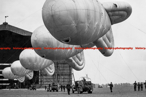 F008158 barrage balloons raf - barrage,