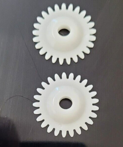 Silver reed knitting machine - silver,