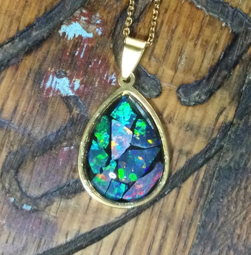 Multicolour opal pendant