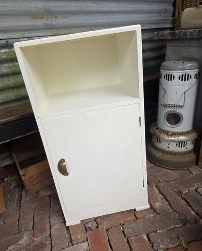 Smart brown white - &, painted