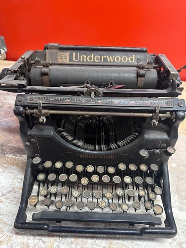 Underwood vintage typewriter - underwood,
