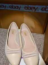 Lotus Slippers Flat shoes Dress Beige Leather SALE ITEM Offer Price Reduce