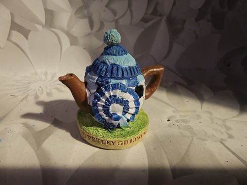 Tetley tea folk - tea,