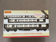 Hornby R4254 Venice Simplon-Orient-Express British Pullman 4 coach pack