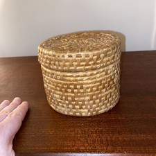 Retro small ram for storage box straw